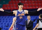 AYX官方直播-独行侠轻取广州队，王哲林状态火热