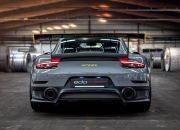 爱游戏体育-塞维利亚的黄昏，当莫德里奇的琴弦在几内亚的鼓点中沉寂