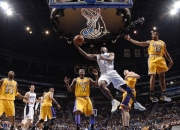 爱游戏tv-欧冠决赛之夜，保罗进攻端无人可挡，一役封神