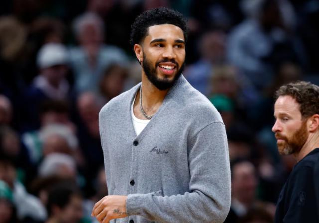 青岛队翻盘魔术，塔图姆状态火热