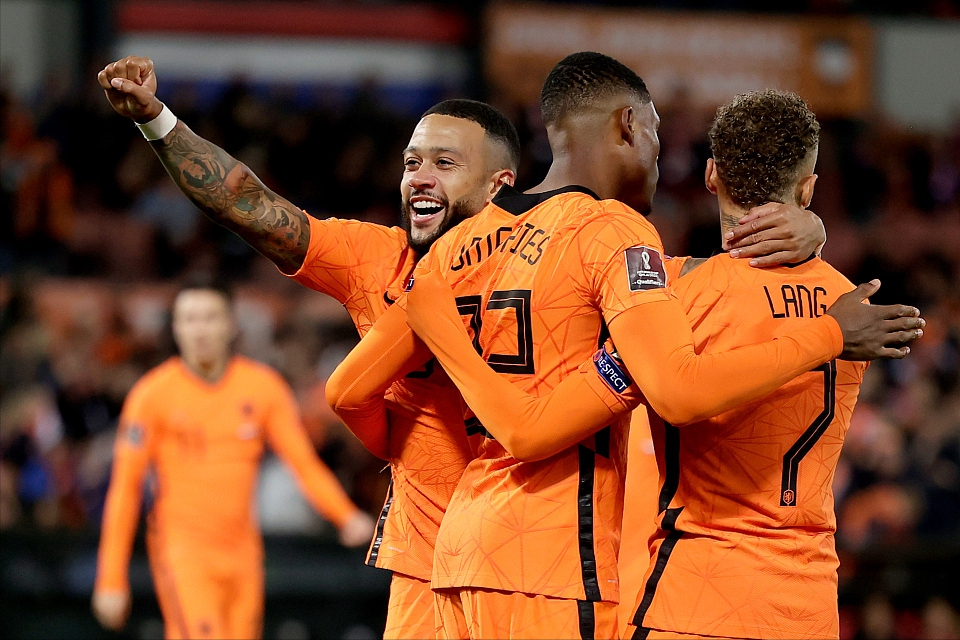 荷兰血洗塞维利亚，佩德里惊艳世界