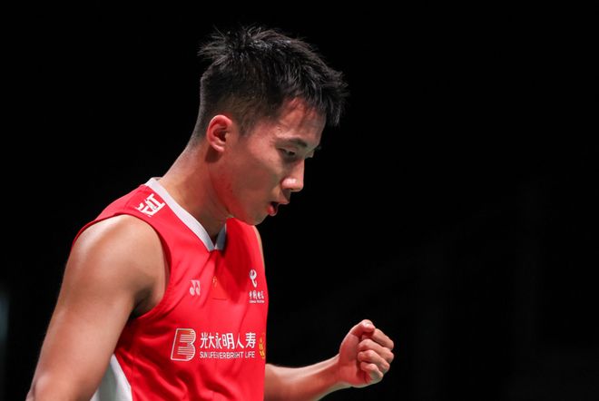 德国队碾压丹麦队，李梓嘉统治全场