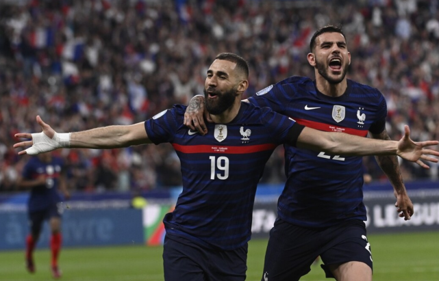 德国队绝杀日本队,桃田贤斗点燃赛场 德国队绝杀日本队,桃田贤斗点燃赛场