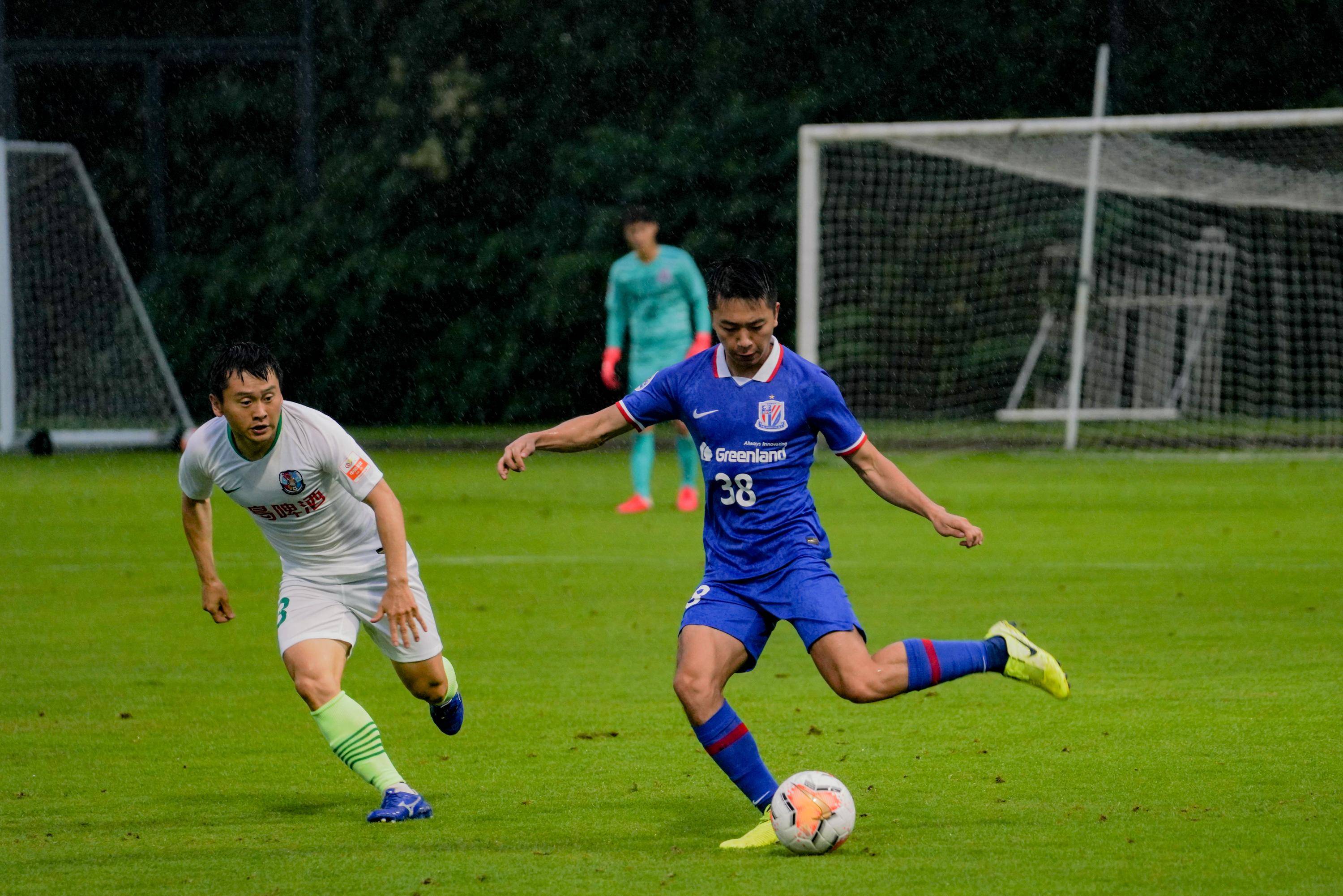 莱茵河上海绿地备战比赛，球队状态神秘