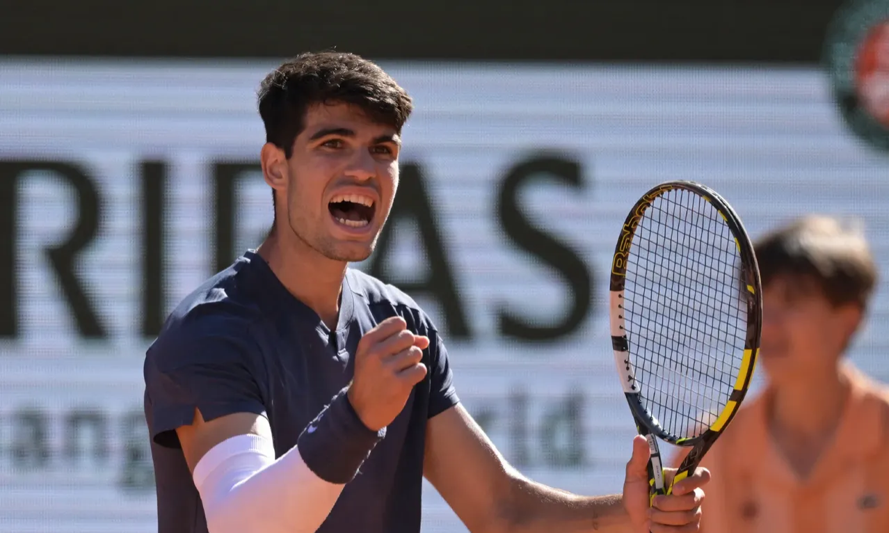 法网逆转戴维斯杯，兹维列夫状态火热