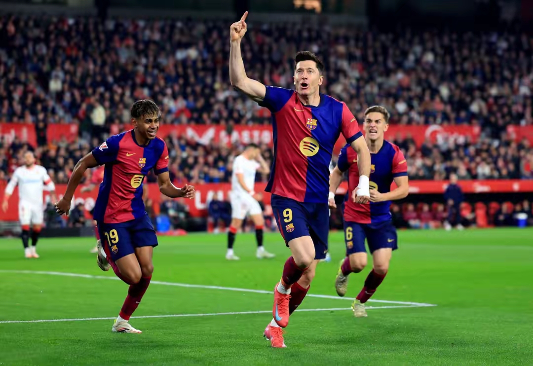 巴塞罗那遭遇失利,晋级前景蒙上阴影 巴塞罗那遭遇失利,晋级前景蒙上阴影