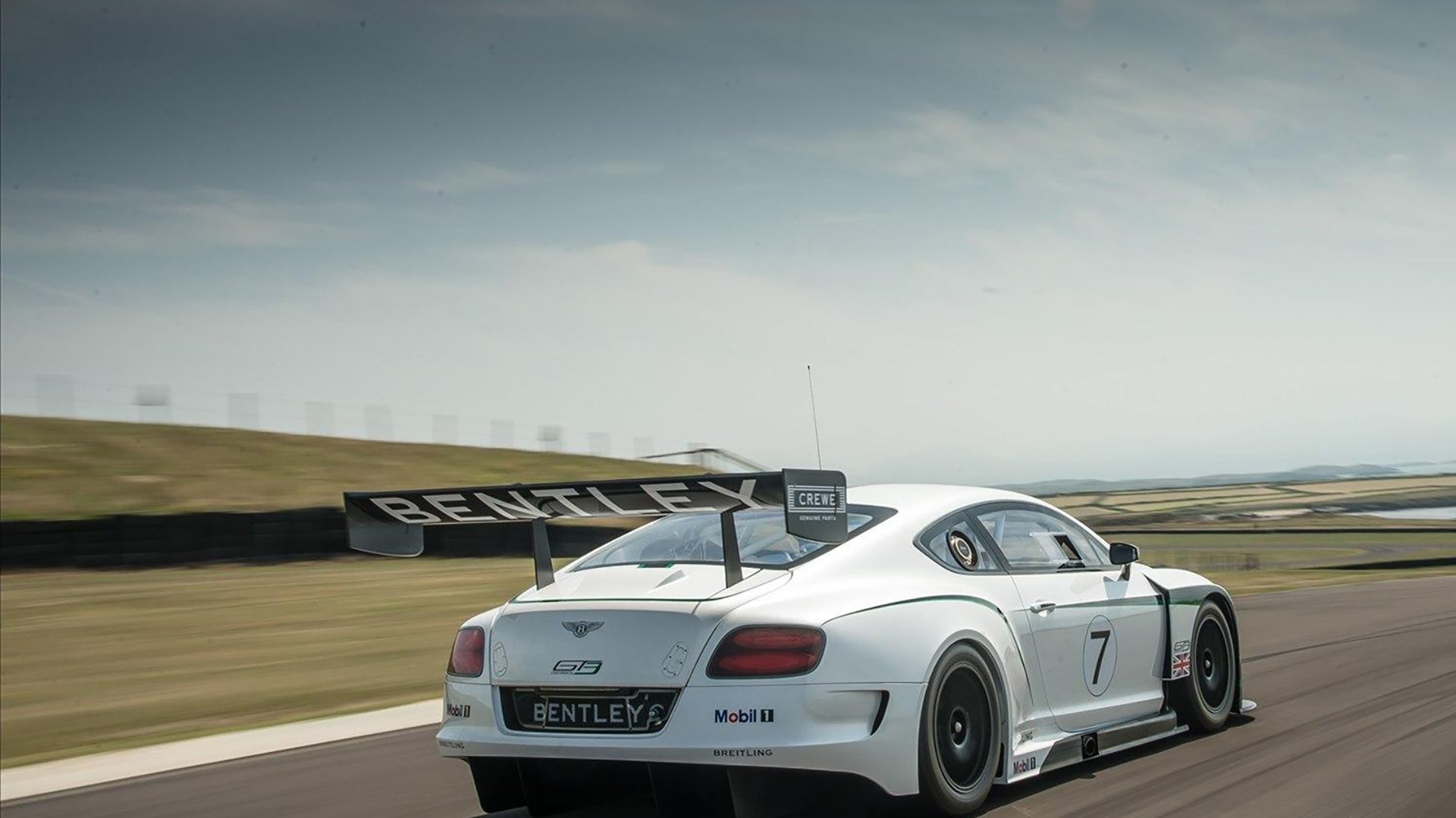 杜兰特完成自我救赎,湖人带走老鹰,一场关于重生与传承的篮球叙事