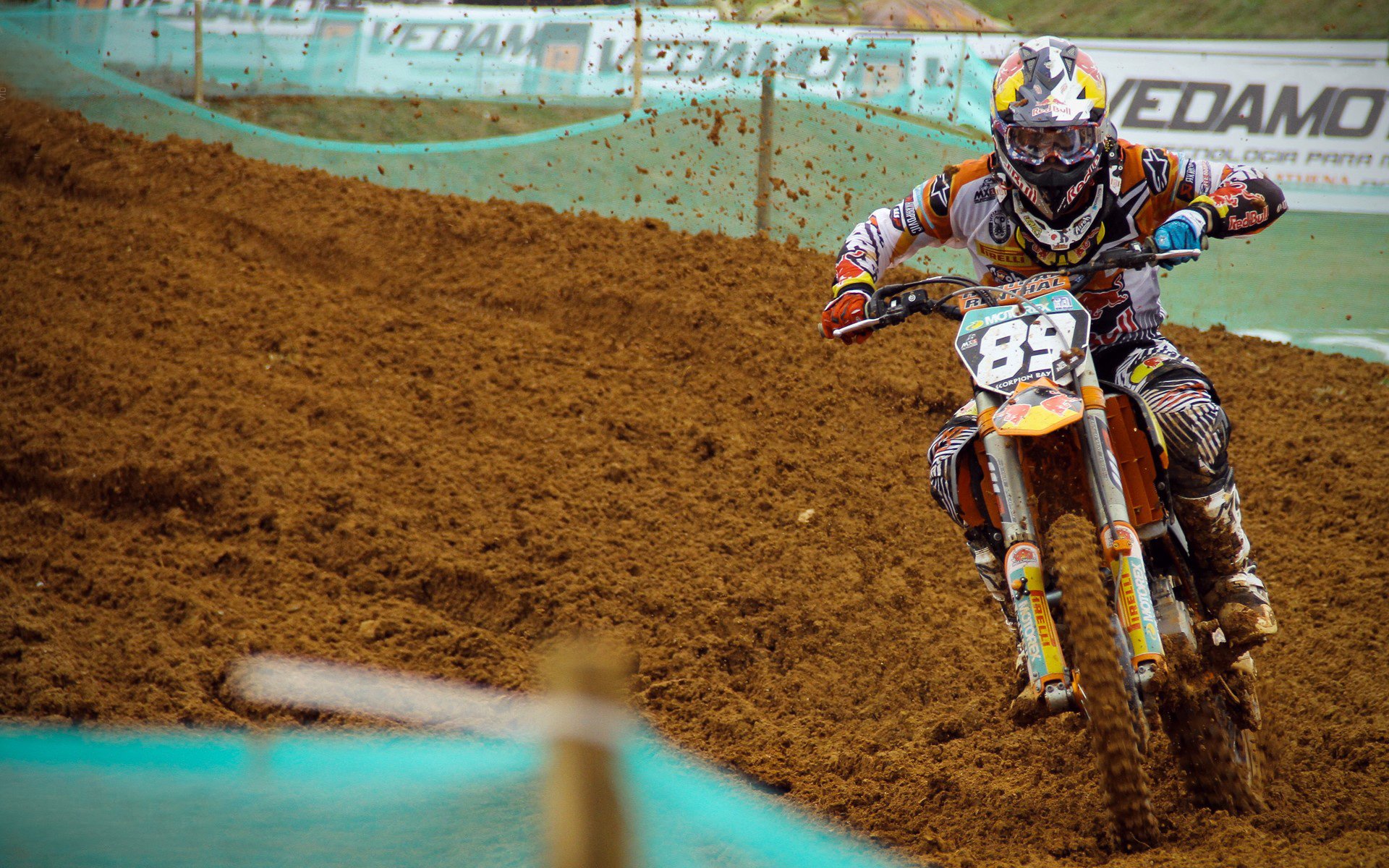 活塞战术压制太阳，F1新赛季揭幕战焦点战背后的战术博弈