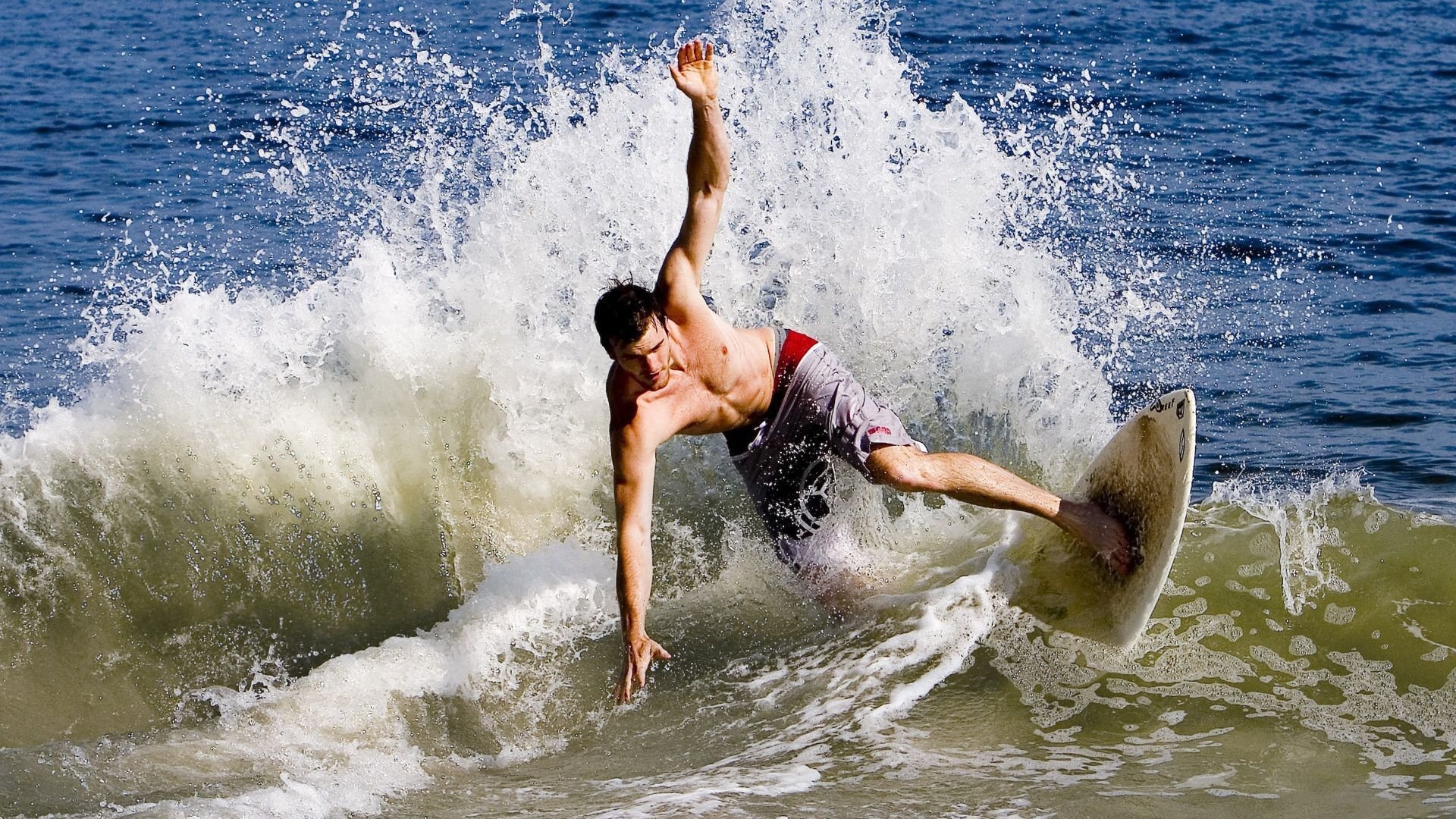 舞台越大，字母哥越强，勇士对阵浙江队的跨洋启示