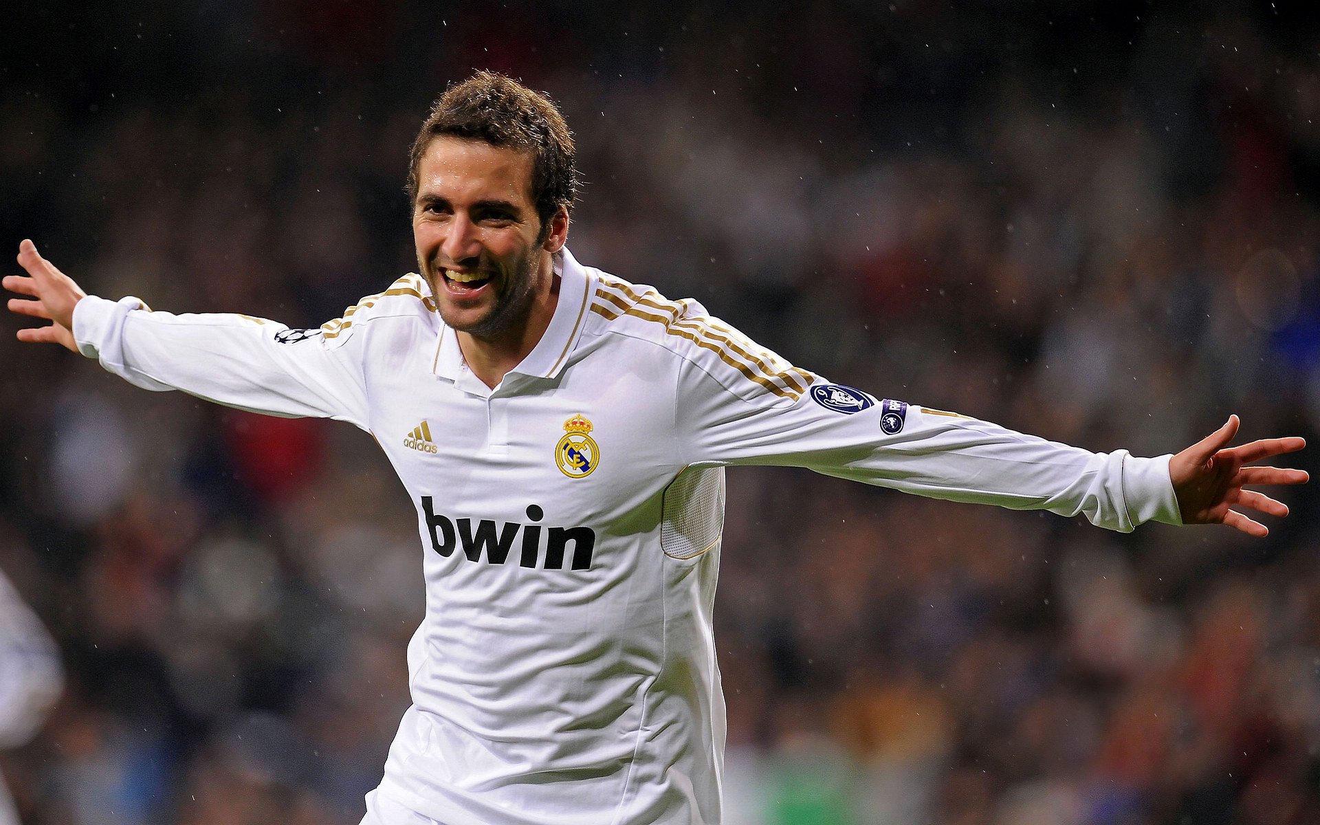 英超争冠之夜，字母哥个人能力完全展现，跨界竞技场上的王者风范